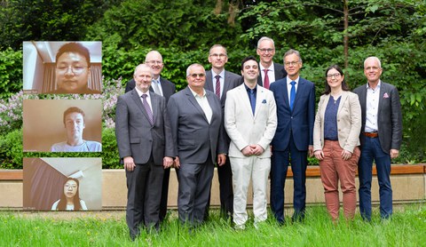 Gruppenfoto der Preisträger:innen