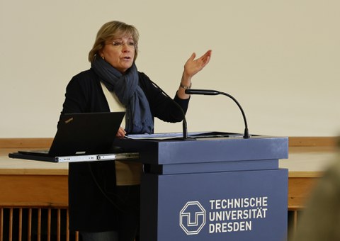 Impressionen vom Netzwerkstudio für die Energieforschung