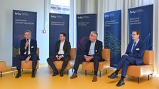 Blick auf die Gäste der Podiumsdiskussion