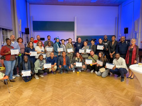 Group picture of the international participants of the Sparkles School.