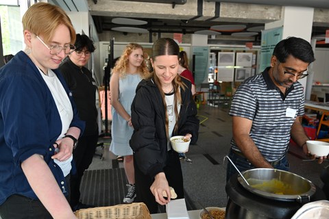 Foto von Suppenbuffet beim Lab