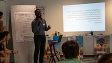 Workshop zum Thema "Globales Lernen, (Post)Kolonialismus und Global Citizenship" mit Maria Nelz und Peter Che Nfon (aha - anders handeln e.V.)