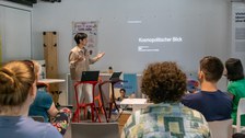 Workshop zum Thema „Kosmopolitische Perspektive und diskriminierungs- und rassismuskritische Haltung“ mit Hàochéng Lóu (Dachverband der Migrant:innenorganisationen in Ostdeutschland)