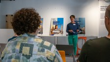 Dr. Rachel Bowden (ZLSB, TUD) spricht zum Thema "Multilingualism and Global Citizenship Education"
