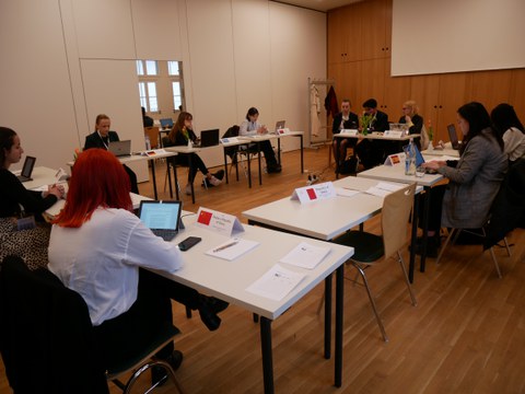 Elbmun Teilnehmende im Haus der Kathedrale