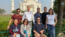 Compoll-Team am Taj Mahal