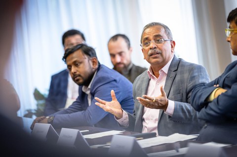 Madhav Narayan, CEO IITM Global, beim Round Table in der Indischen Botschaft in Berlin