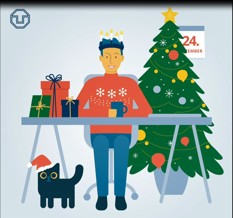 Eine Person in einem weihnachtlichen Pullover sitzt lächelnd an einem Schreibtisch. Vor ihr liegen ein zugeklappter Laptop und drei Geschenke. Im Bild sind außerdem eine schwarze Katze, die eine Weihnachtsmütze trägt und ein Weihnachtsbaum.
