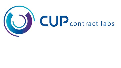 Das Bild zeigt das Logo der CUP Laboratorien Dr. Freitag GmbH. Links stehen grau die Buchstaben CUP, hinter "CUP" ist ein blauer Tropfen zu sehen. Daneben steht der Firmenname in grau. 