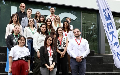 Gruppenfoto mit den Teiilnehmenden der EKFZ Summer School