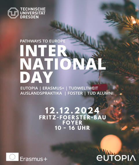 Weihnachtsbaum unscharf mit dem Text International Day davor