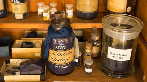 Blick in die Farbstoffsammlung