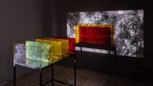 Ausstellungsansicht The Colour out of Space von Rosa Barba zur Schaufler Residency@TU Dresden 2023