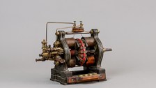 Gleichstrommotor, Kummer & Co, Dresden um 1890 (TU Dresden, Sammlung Historische Elektromaschinen)