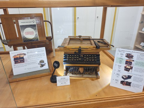 Blick in die neuen Sammlungsräume der Feinwertechnik