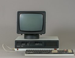 Computer: Robotron 1715, eingeführt 1985