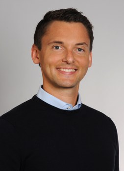 PD Dr. med. Christian Adolf