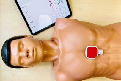 Reanimationspuppe mit eienm CorPatch ausgestattet