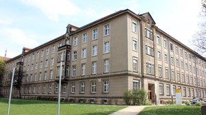 Ansicht Gebäude Haus 105 auf dem Campus der Medizinisches Fakultät