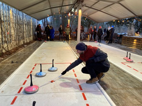 Eisstockschießen im Paul Rackwitz "Neue Welt", Großer Garten Dresden