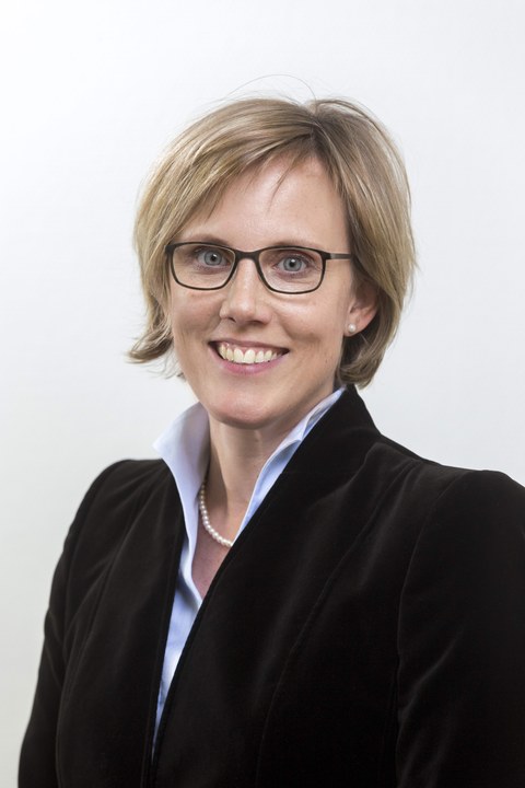 Prof. Esther Troost