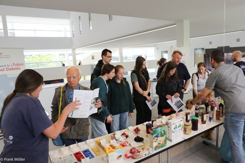 Lange Nacht der Wissenschaften 2024 | PLID Infostand 