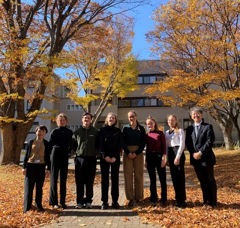 Gruppenbild der 6 deutschen Studierenden an ihrem ersten Tag an der Shinshu University