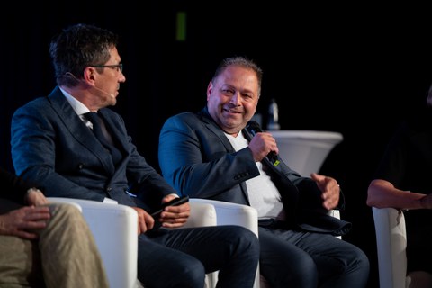 Prof. Axel Linke, Herzzentrum Dresden-Johannstadt, und Prof. Ilker Eyüpoglu, Klinikdirektor Neurochirurgie und Prodekan für Finanzen der MF-TUD  