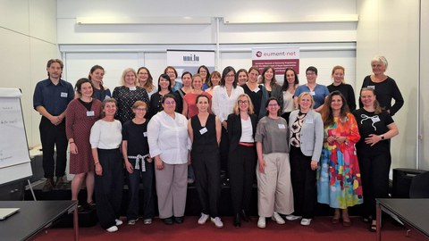 Ein Gruppenfoto. 