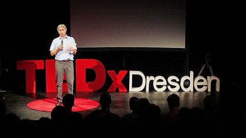 TEDxDD_Schirmherr_Mueller-Steinhagen02_by_Amac_Garbe