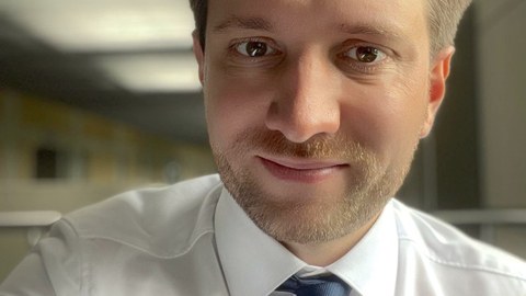 •	Jakob Nikolas Kather besetzt neue Professur für „Clinical Artificial Intelligence“ am EKFZ für Digitale Gesundheit