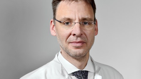 Prof. Dr. Mario Rüdiger