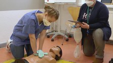 Hosce praktische Prüfung Studium Hebammenkunde.jpg