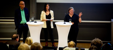 Prof. Thomas Südhof, Susanne Braun und Nachwuchswissenschaftlerin 2