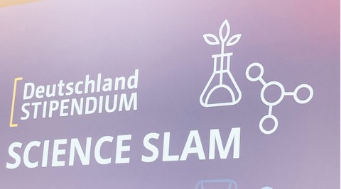 Stipendiatin & „Science Slam“-Preisträgerin Jana Skrobanek