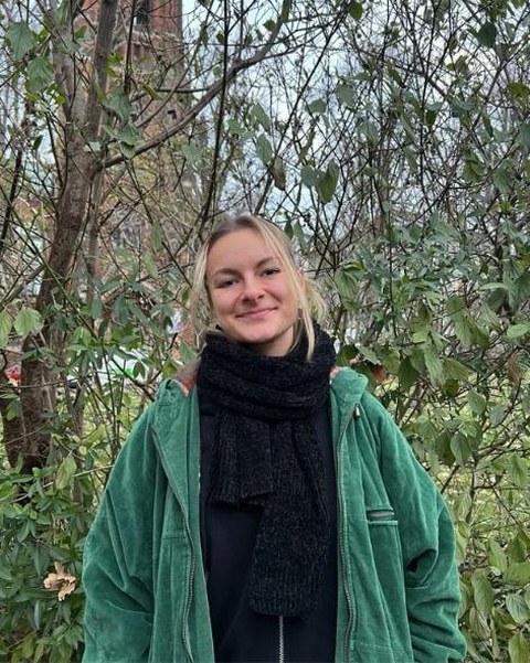 Porträt von Regina Fust.