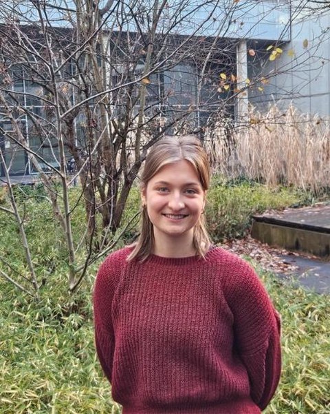 Porträt von Hanna Richter.