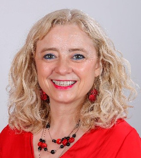 Lourdes Vega