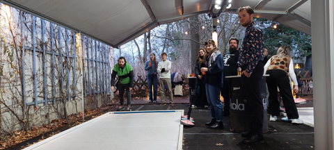 Menschen beim Curling