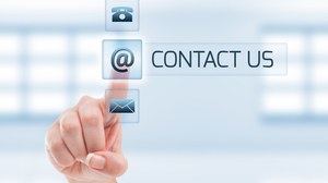 Foto: Hellblauer Bildschirm mit drei Kontakt-Symbolen. Ein Finger tipp auf "@" und daneben steht "contact us".