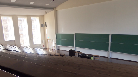 Der Mathematik-Hörsaal im Trefftz-Bau