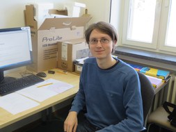 Helmer Hoppe am Arbeitsplatz