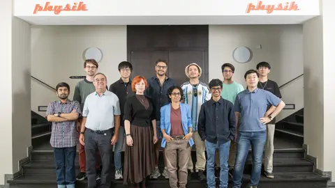 Group inside 1