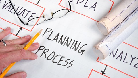 symbolisch Darstellung von Planungsunterlagen für ein Projekt