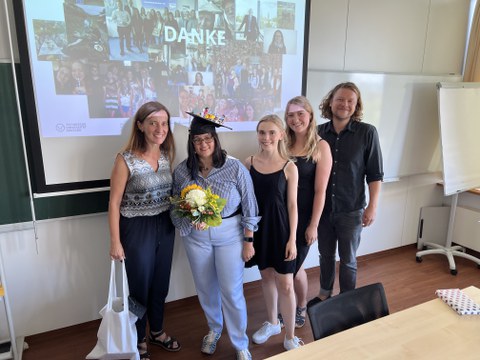 Gruppenfoto nach der Dissertation von Anne Kemter