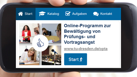 Man sieht die Trainingsplattform mit einem Menü, die Überschrift "Online-Programm zur Bewältigung von Prüfungs- und Vortragsangst", Bilder eines Vortrags, einer mündlichen und schriftlichen Prüfung und ein Mikrofon vor einem Saal, sowie den Button "Start"