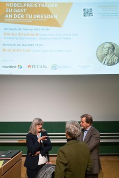 Donna Strickland im Gespräch mit Clemens Kirschbaum. 
