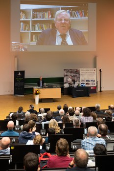 Einblick in die Fragenrunde mit Prof. Reinhard Genzel