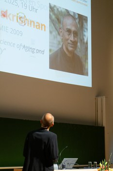 Nobelpreisträger Venkatraman (Venki) Ramakrishnan zu Gast an der TU Dresdeny
