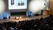 Nobelpreisträger Venkatraman (Venki) Ramakrishnan zu Gast an der TU Dresdeny